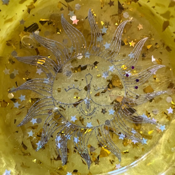 Sun Ashtray - Picture 2 of 2